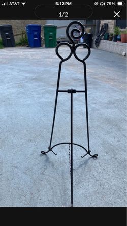 Black Wrought Iron Decorative Easel Stand