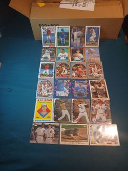 Mixed Baseball and Basketball Card Lot