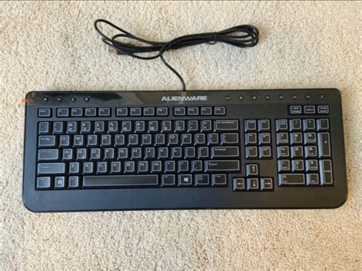 Alienware SK-8165 Multimedia USB Keyboard