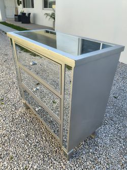 Silver Mirrored 3 Drawer Chest