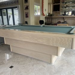 Pool Table 7ft Goldenwest ( Free Delivery & Set Up & New Color Felt Of Your Choice ) 