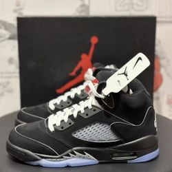 Jordan 5 Metallics 