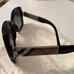 Burberry NEW Sunglasses 