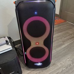 JBL PartyBox 710 Bluetooth Speaker 