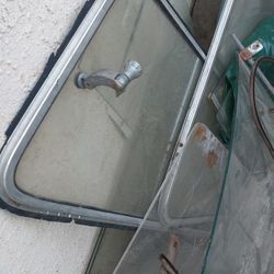 Vw Square Back Pop Out Windows