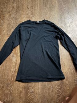 Black long sleeve size small