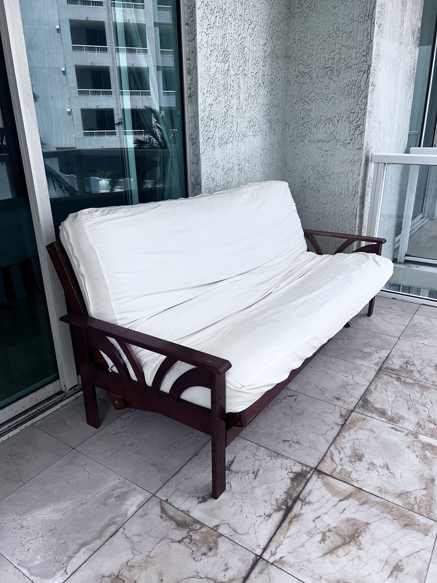 Futon for Sale in Miami, FL OfferUp