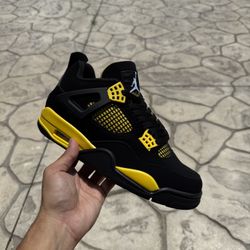 Air Jordan Retro 4’s " Thunders "