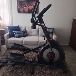 Schwinn 430 Elliptical