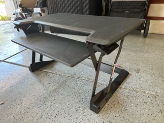 Standing desk