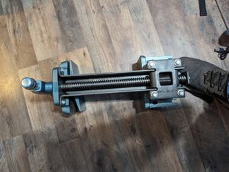 Wilton 7" Jaw Width Bench Vise