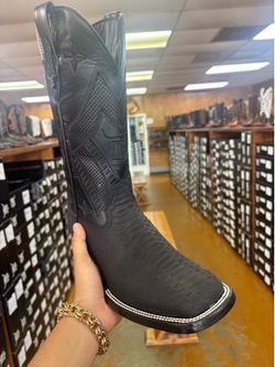Men’s Boots size 11