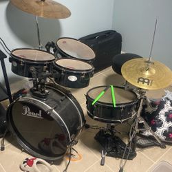 Pearl Drum Set 