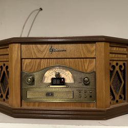 Emerson Vintage Style Record Player 