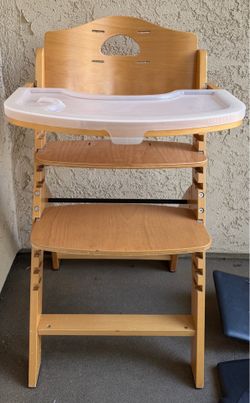 Abiie Beyond Junior Y High Chair