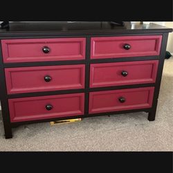 Bunkbeds: dresser, full bed frame, twin bed frame, twin size trundle w mattress