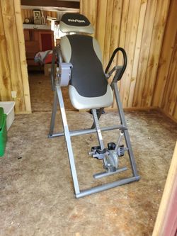 Inversion table
