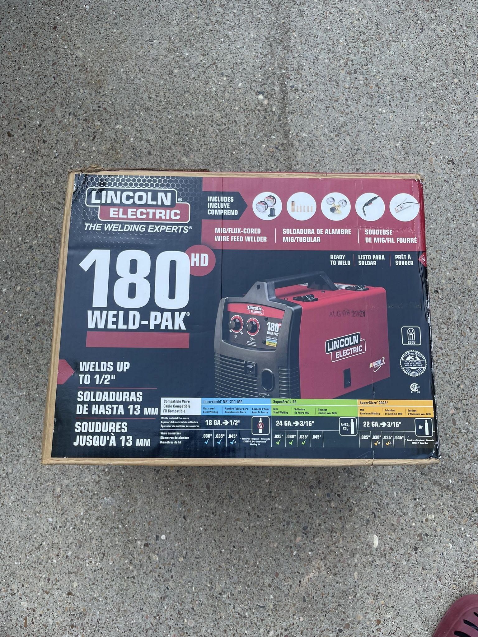 Lincoln Electric Welder machine 180 New 
