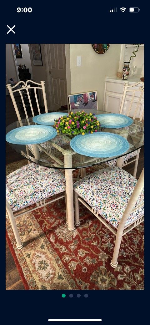 Dining Table and 4 Chairs