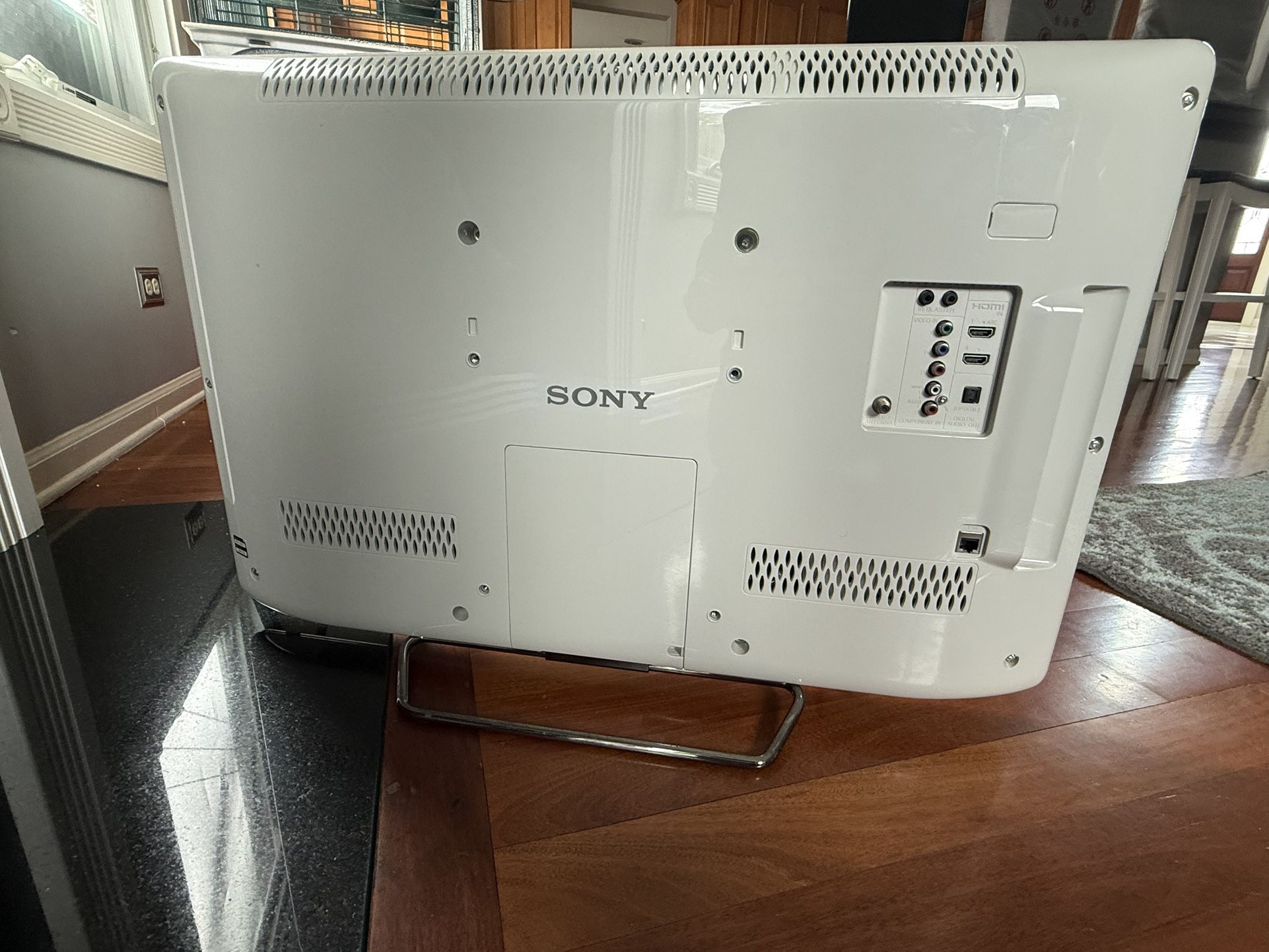Sony TV NSX 32GT1