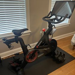 Peloton Bike Like New