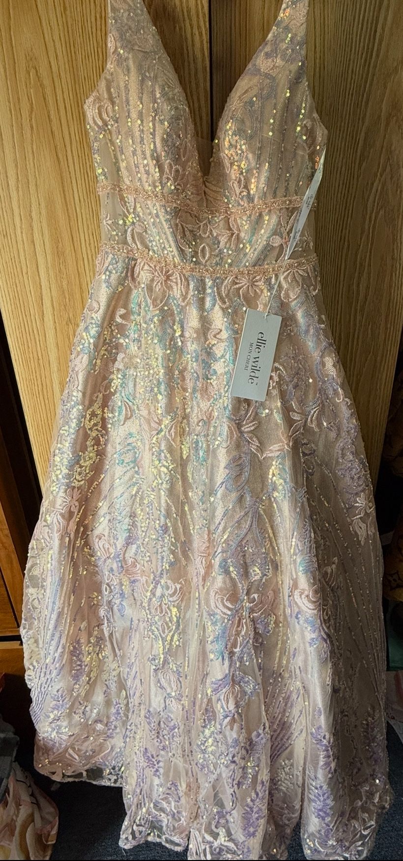 Ellie Wilde Rose Quartz Sequin Gown NWT Size 8 Prom Pageant Ball Dress EW120054