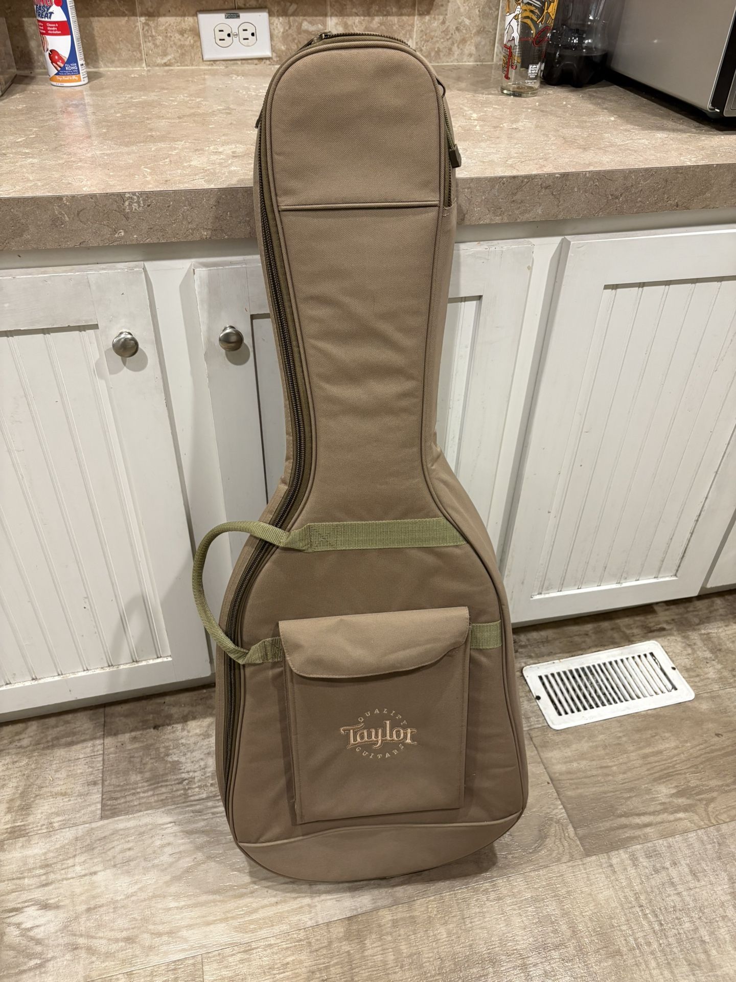 Taylor Guitar Gig Bag