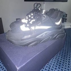 Dior b22
