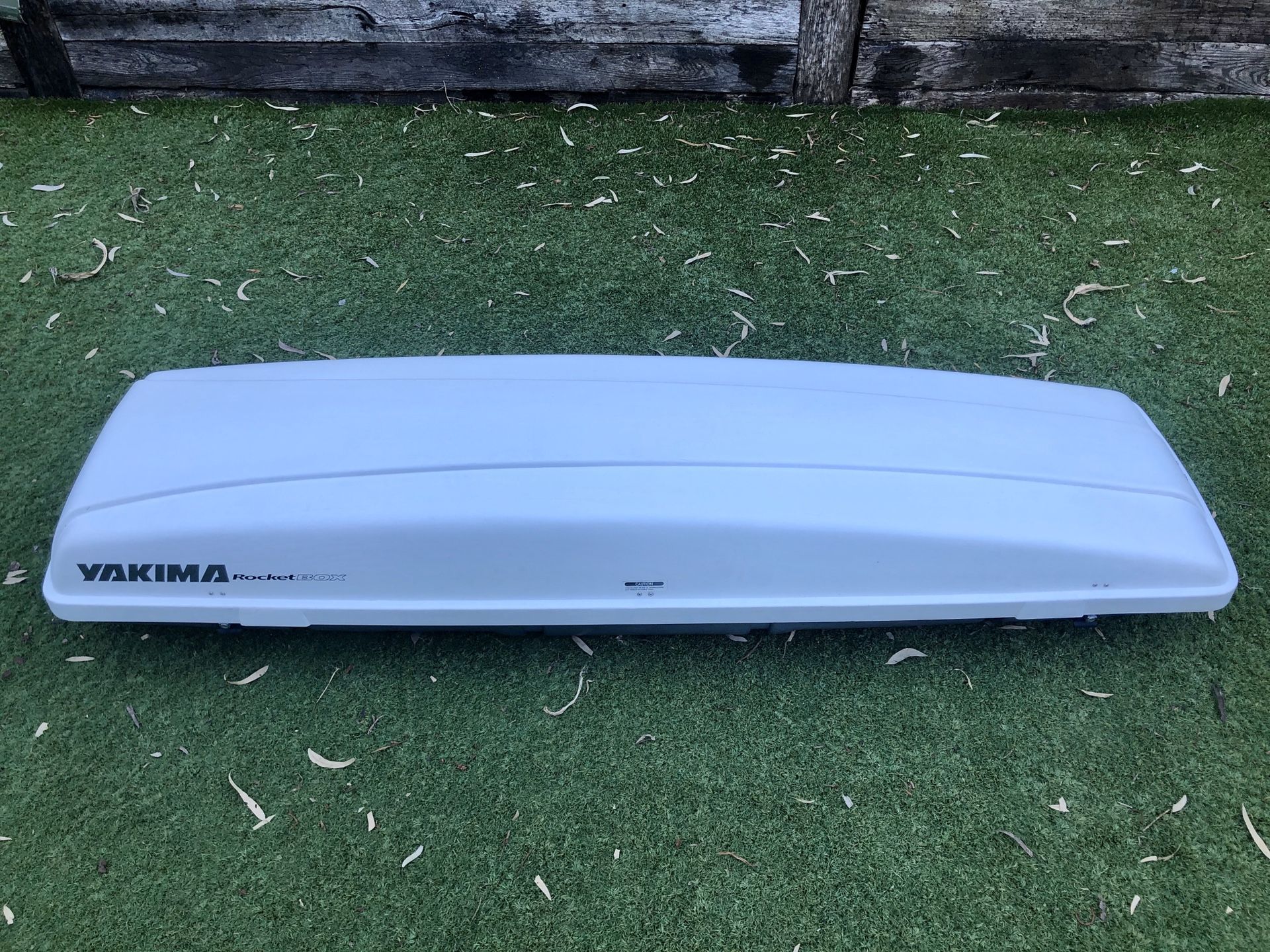Yakima RocketBox 16 white rooftop cargo box (like Thule)