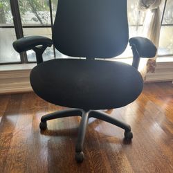 ERGOGENESIS BODYBILT BIG & TALL EXECUTIVE CHAIR – USED