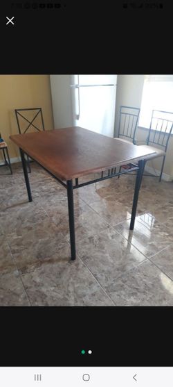 Dining Room Table With 4 Chairs