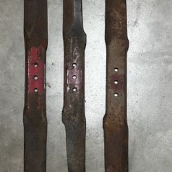 LAWN MOWER BLADES