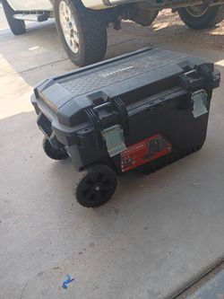 Craftsman rolling toolbox