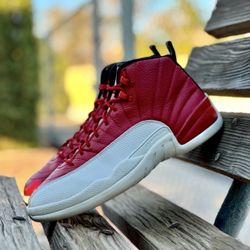 Jordan 12 - Gym Red
