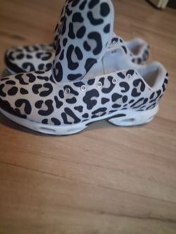 Leopard Print Sneakers with Air Sole