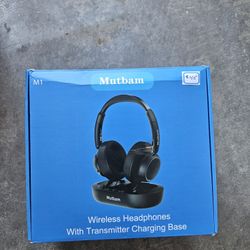 New Wireless Headphones With Transmitter Charging Base
