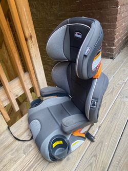 Chicco KidFit 2 in 1 kids car seat + booster