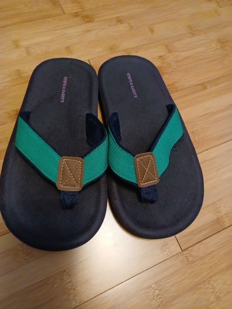 New Steve & Barry's Wide Women Flops 6.5
