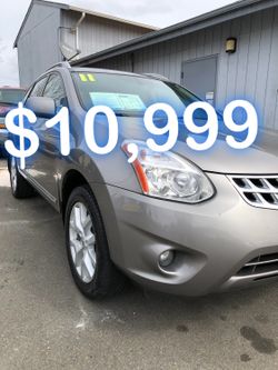 IMMACULATE 2011 NISSAN ROGUE SV
