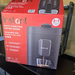 Instant coffee machine