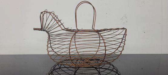 Vintage Wire Chicken Basket