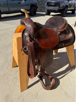 15.5” Crates All Around Hand Tooled Saddle