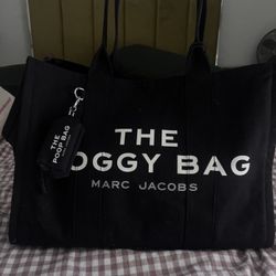 Marc Jacob’s The Doggy Bag