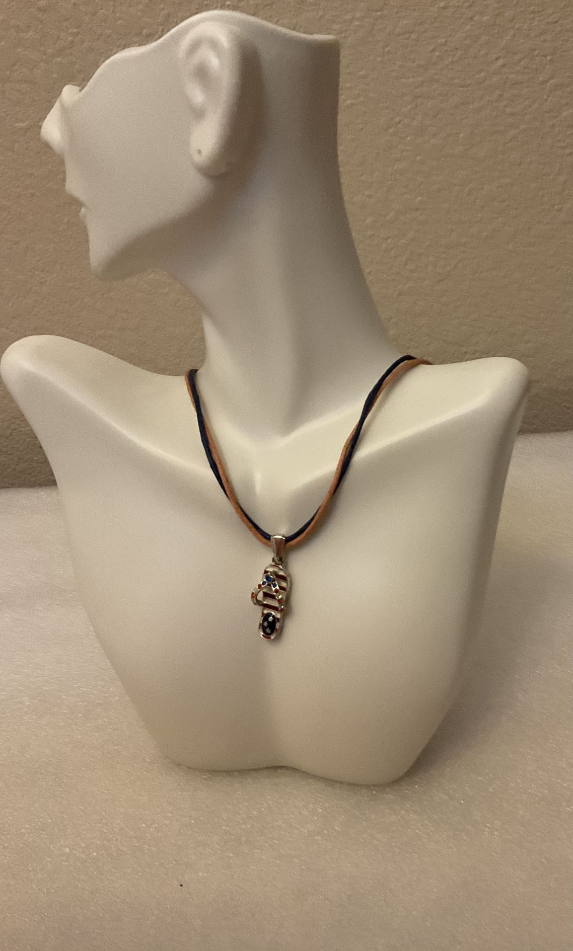 Vintage Avon (NR) Patriotic Flip Flop Rhinestones Necklace 15 -18” Adjustable