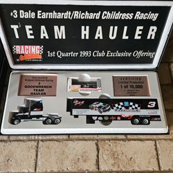1993 Dale Earnhardt #3 Goodwrench Team Hauler – RCCA Club Exclusive – Limited Edition 1 of 10,000