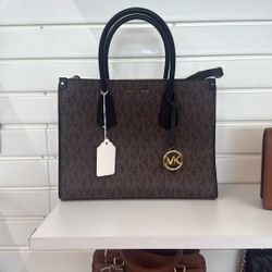 MK Purse 