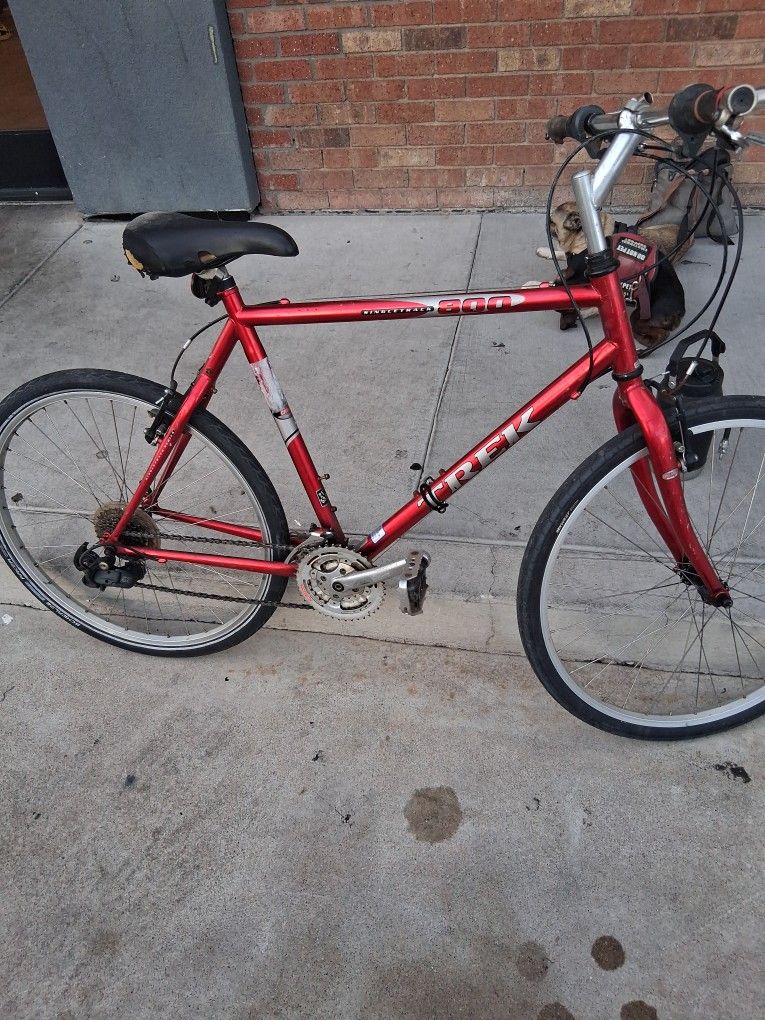 Trek 800