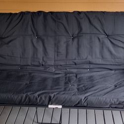 Futon (Frame + Cushion)