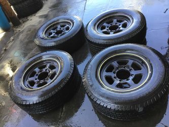 Ram 2500 R17 Wheels 8 lugs