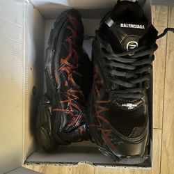 Balenciaga Runner Graffiti 